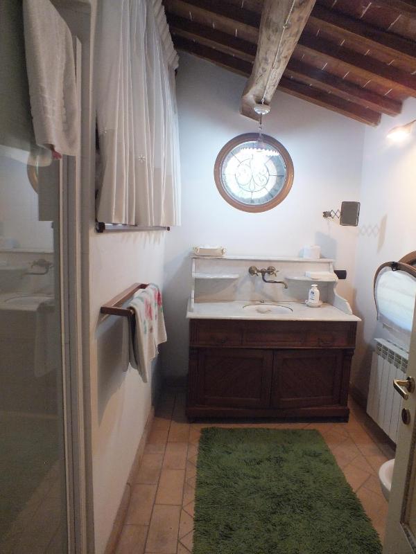 One-Bedroom Apartment with Twin Beds (2 Adults) image 2