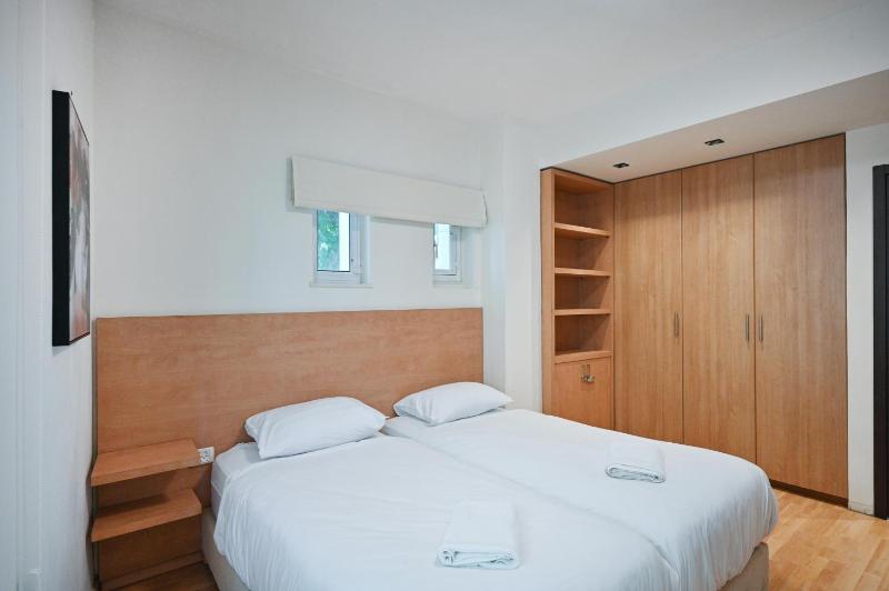 Cozy 2BR in Ben Gurion blvd by HolyGuest - image 13