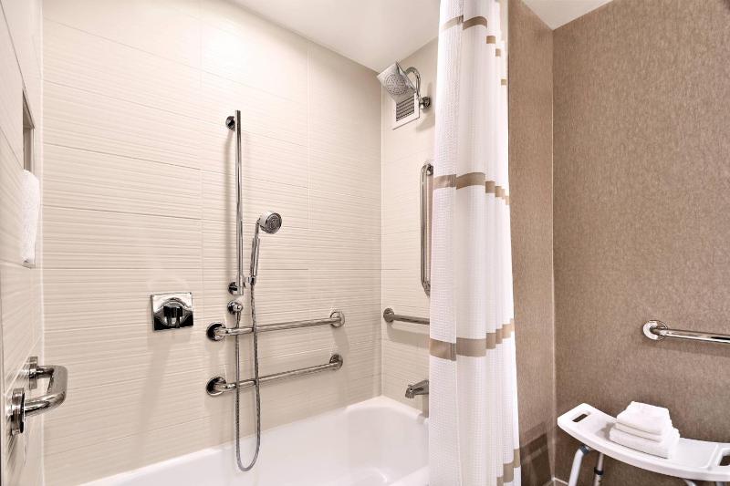 King Room image 2