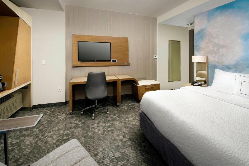 King Room with Sofa Bed image 1