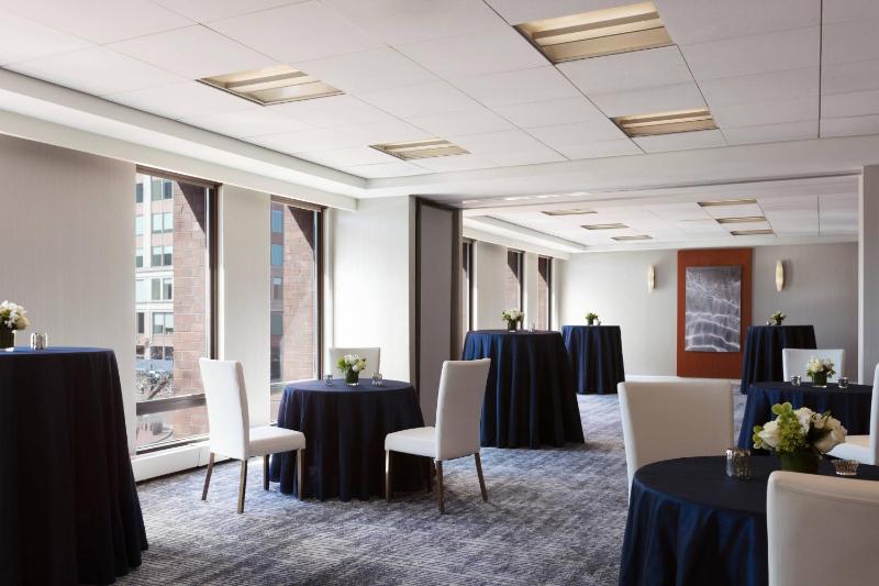 Boston Marriott Long Wharf - image 3
