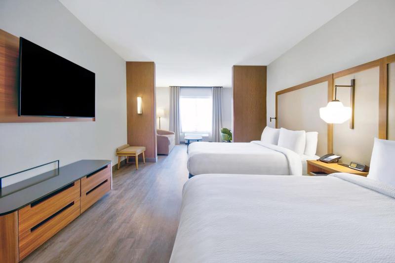Queen Suite with Two Queen Beds and Sofa Bed image 4