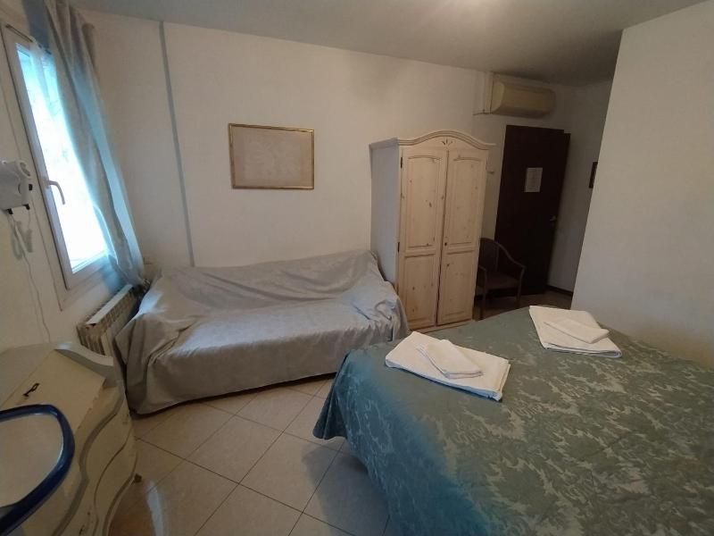 King Room with Sea View image 4