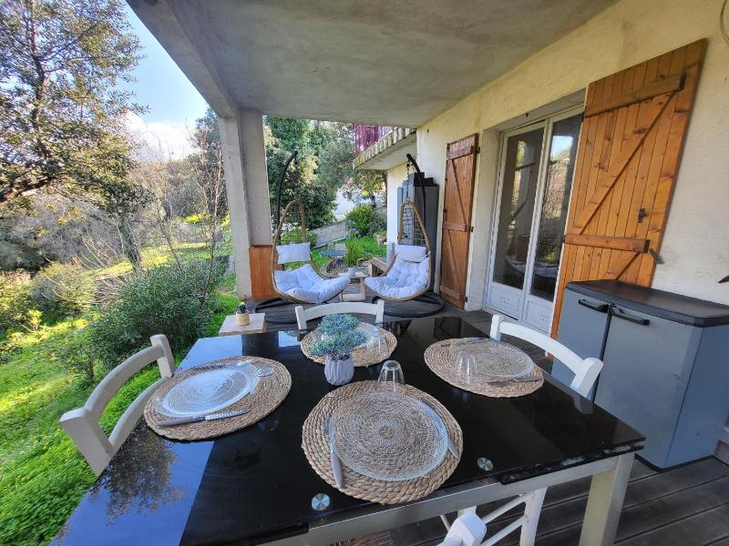 Nouveau bas de villa, confort et détente Images