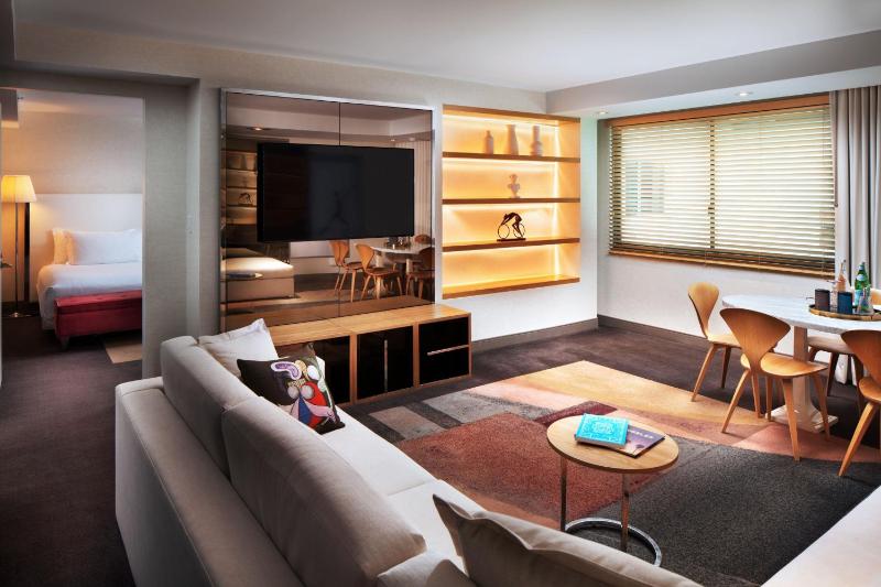 Sls Hotel A Luxury Collection Hotel Beverly Hills - image 4