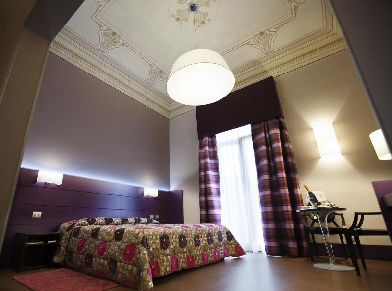 Hotel Vittoria - image 1