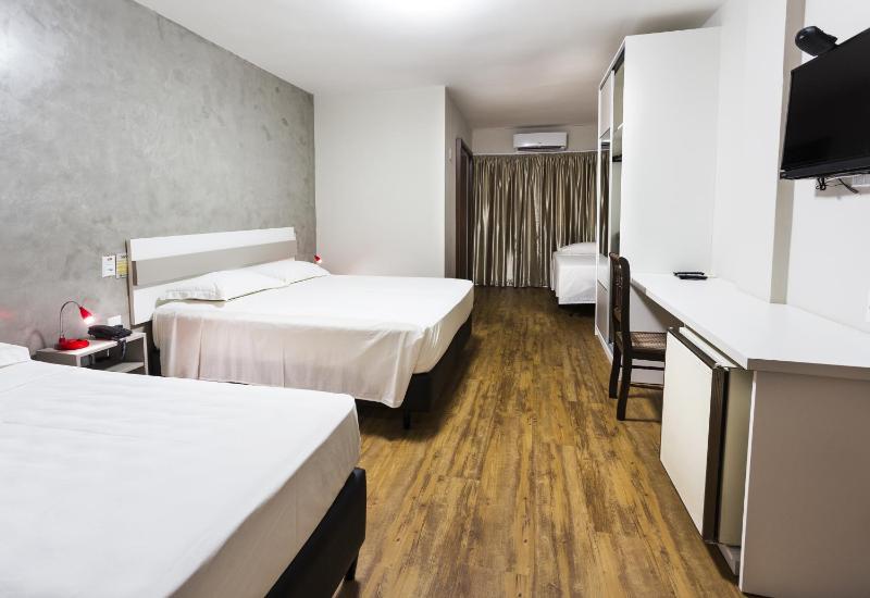 H Hotel - image 8