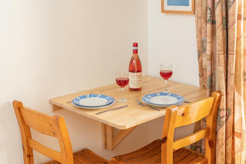 Studio (2 Adults) image 2