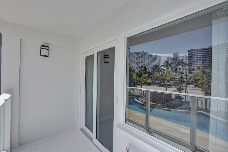 King Room with Balcony