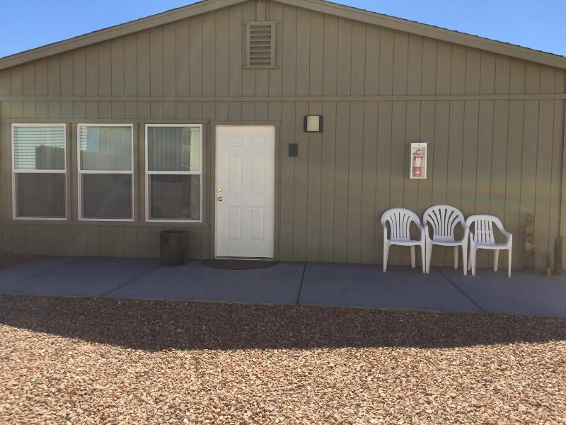 Two-Bedroom Bungalow image 3