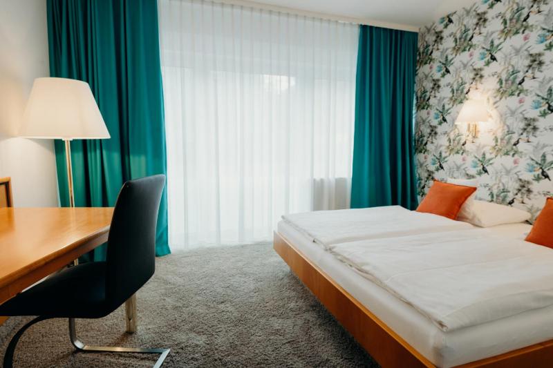 Standard Double Room image 1