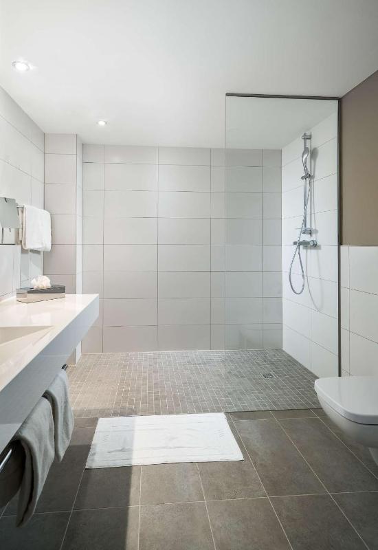 Standard Apartment image 2