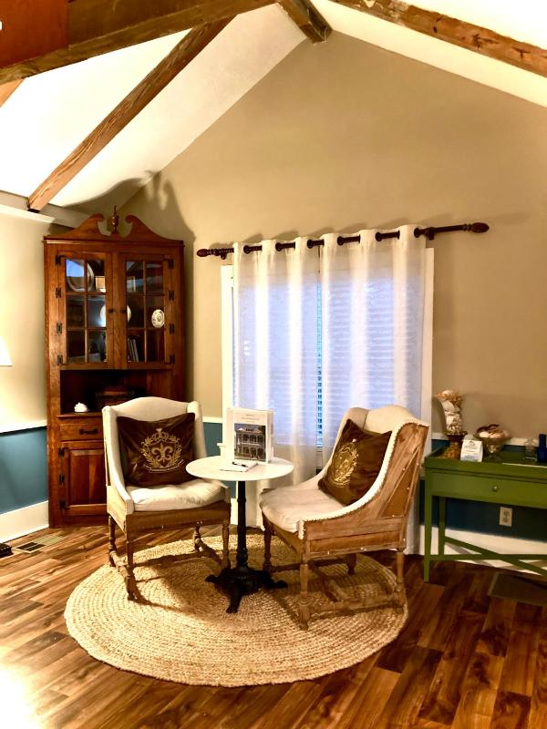 Coppersmith Inn Bed And Breakfast - image 6