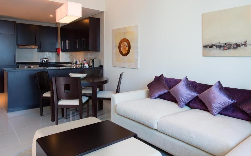 One-Bedroom Executive Suite image 4