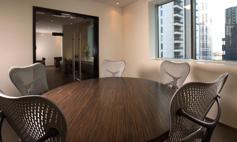 Executive King Room image 3