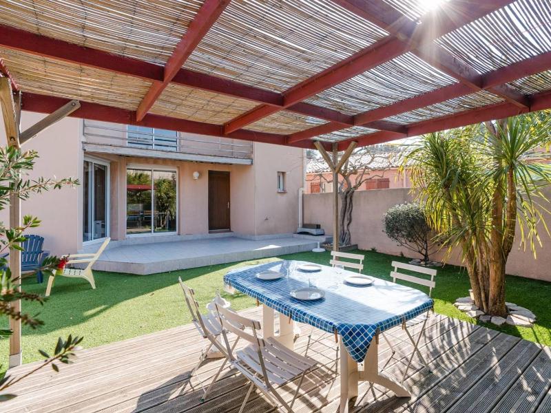 Villa spacieuse à Gruissan 4 chambres jardin privé clim proche plage idéal familles/amis - FR-1-409A-18 - image 6