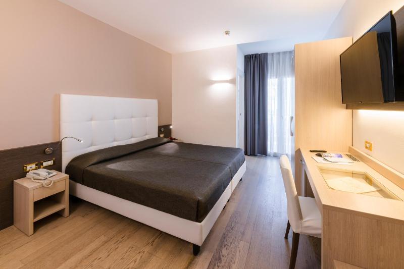 Triple Room image 4