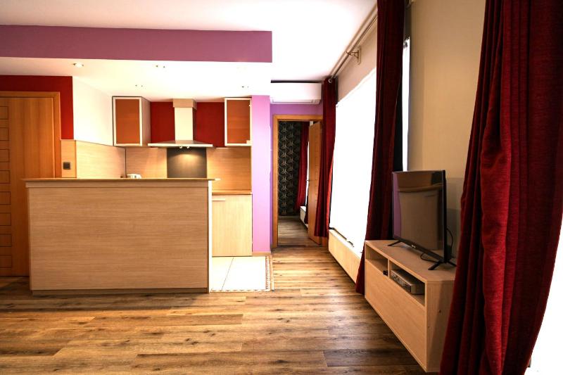 Apartment image 3