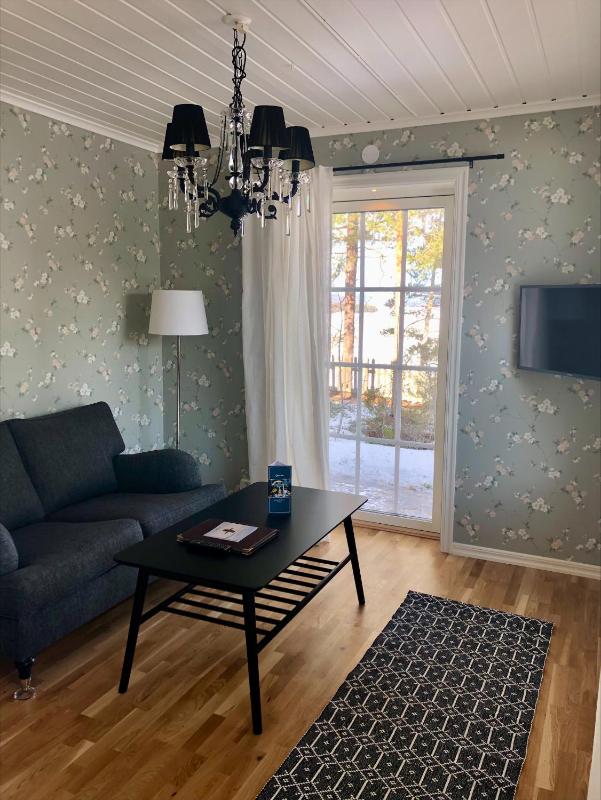 One-Bedroom Apartment image 1