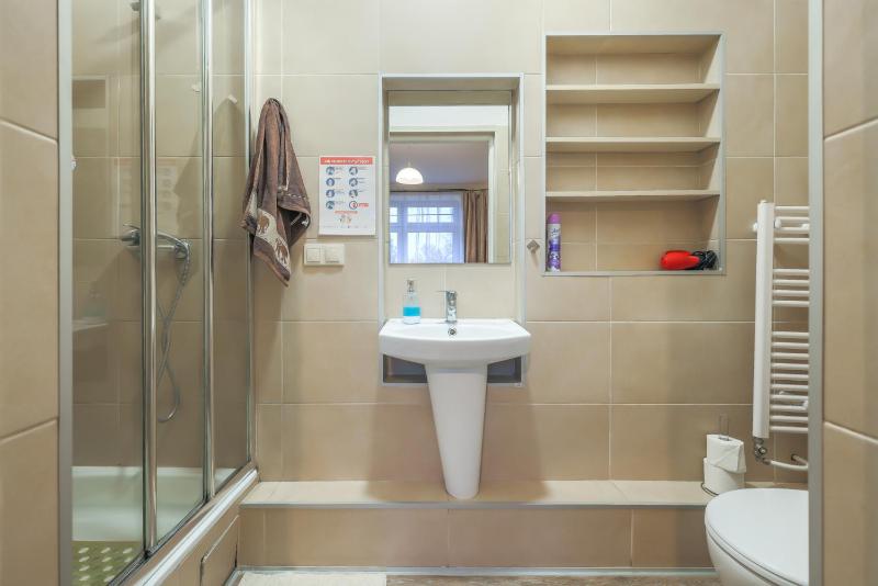 Double Room with Private Bathroom image 2