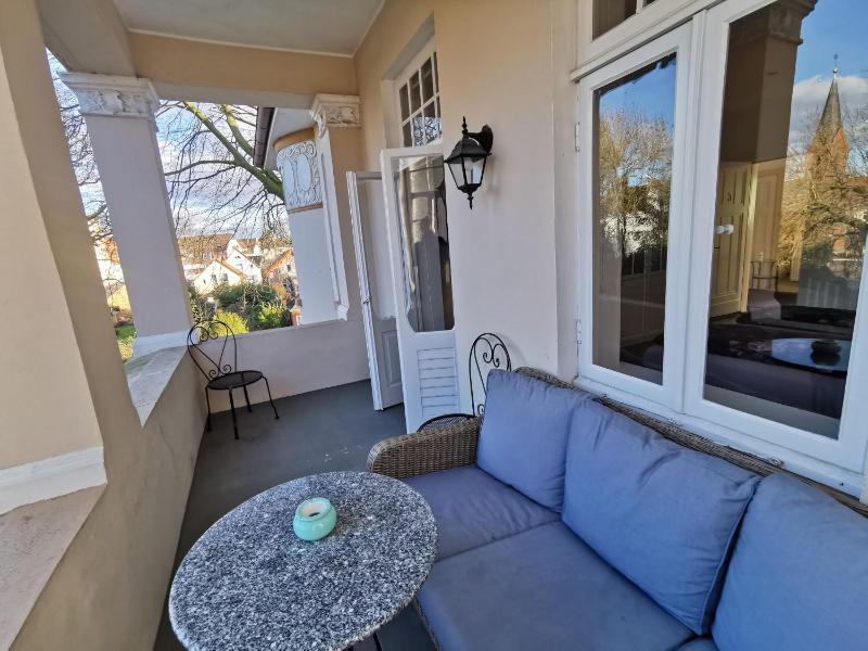 Double Room with Balcony image 4