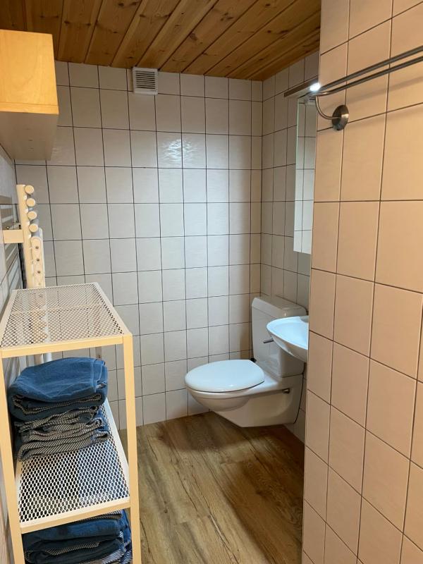 One-Bedroom Apartment image 3