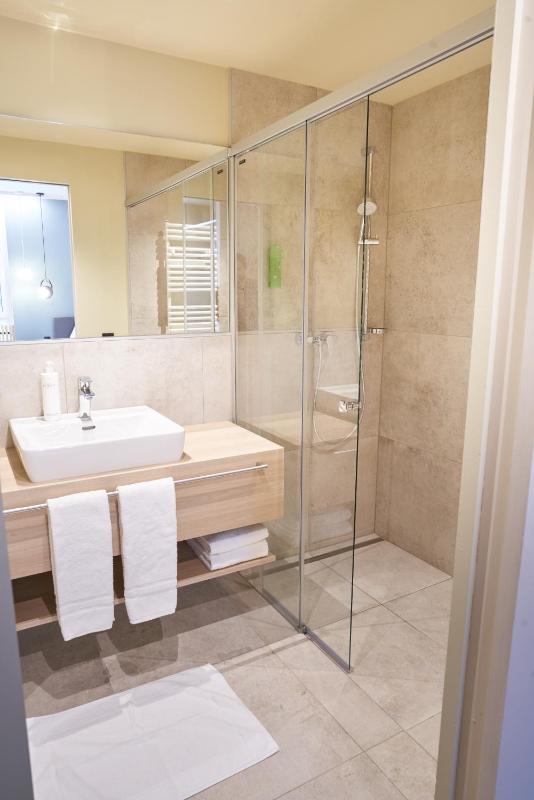 Double Room image 2