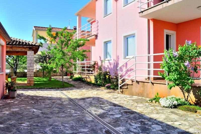 Apartment with Sea View image 4