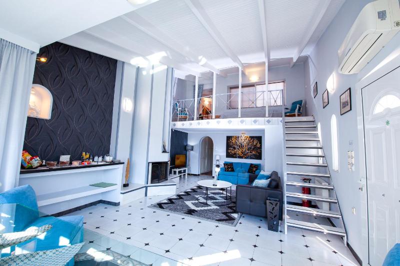 Three-Bedroom Villa image 1