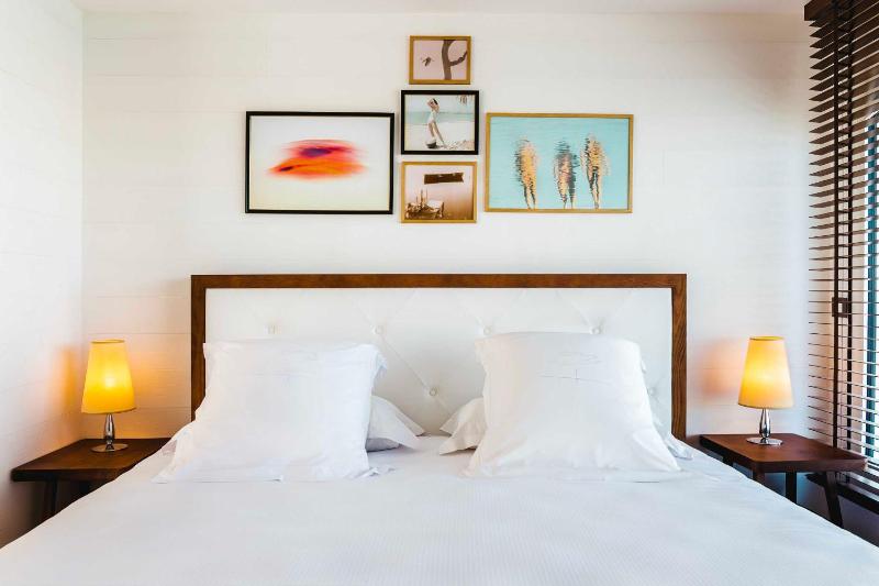 Suite Newport with Wellness Access image 2