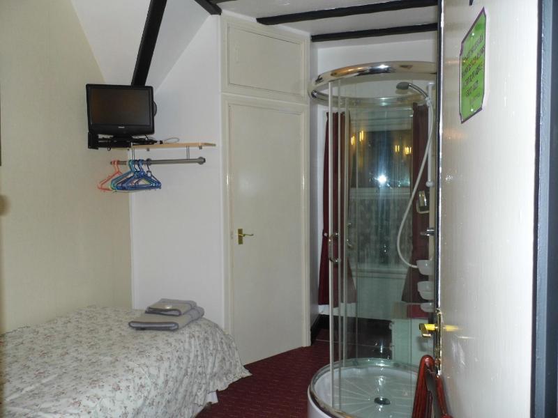 Single Room image 2