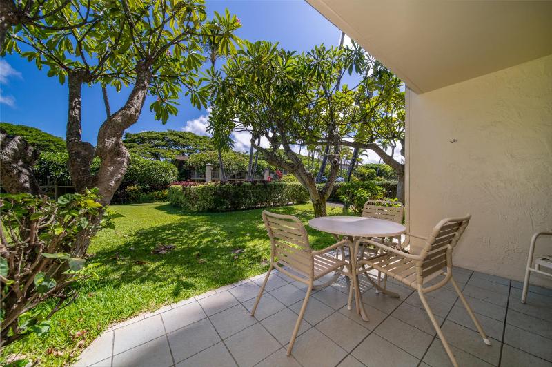 One-Bedroom with Garden View image 4