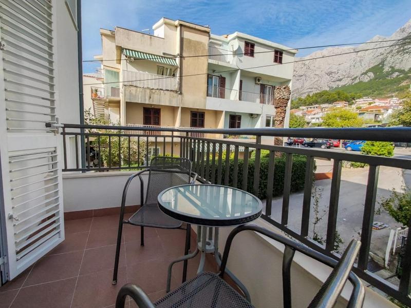 Apartments with parking space Makarska - 20700 - image 10