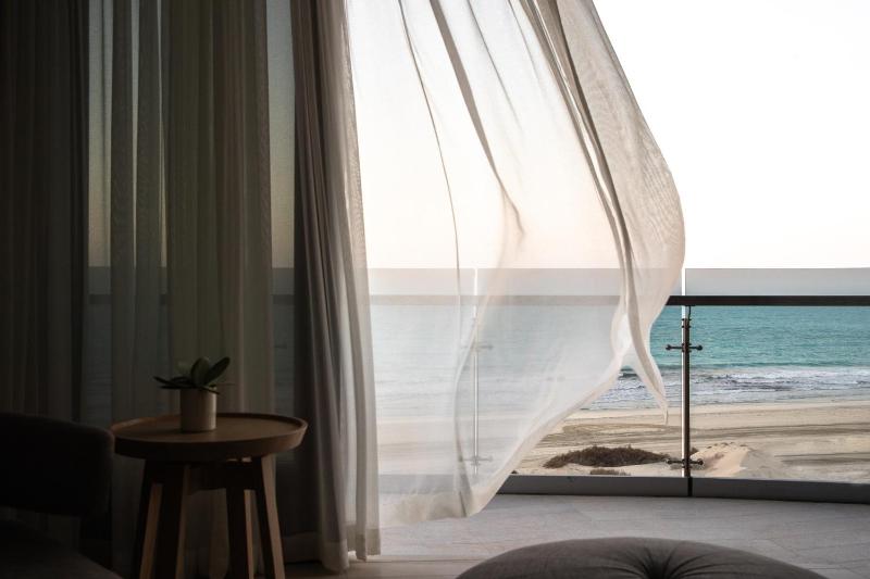 Ocean View Deluxe King Room image 4