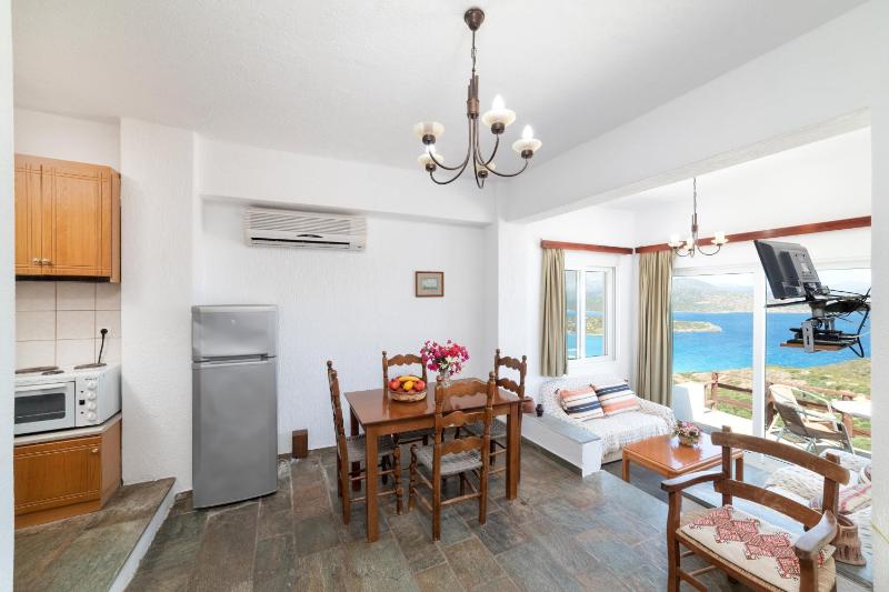 Suite (4 Adults) image 3