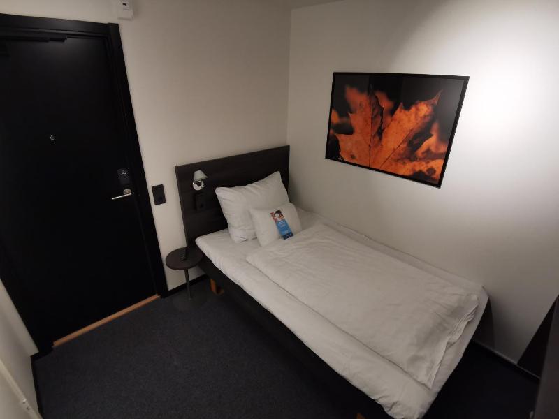 Compact Single Room  (No window) image 4