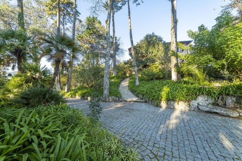 Sintra Marmoris Palace - image 3