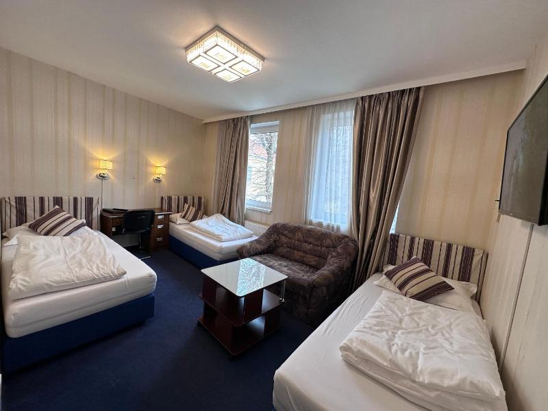 Triple Room image 4