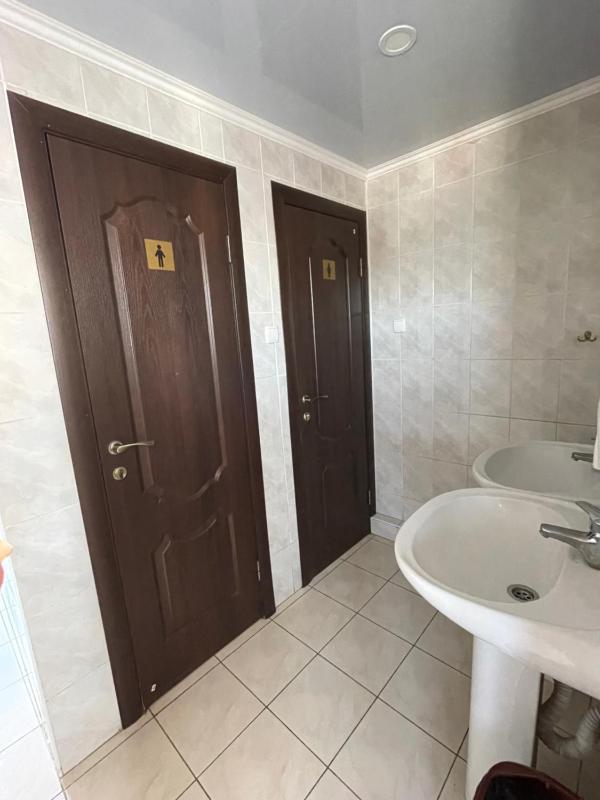 Economy Triple Room with Shared Bathroom image 4
