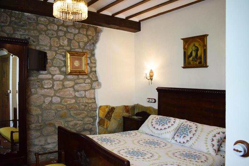 Double or Twin Room image 2