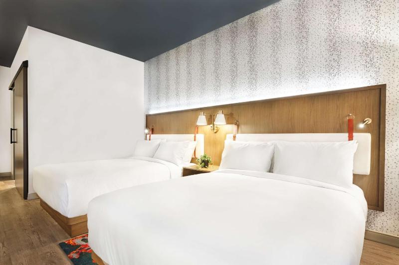 Hyatt Centric Downtown Denver - image 32