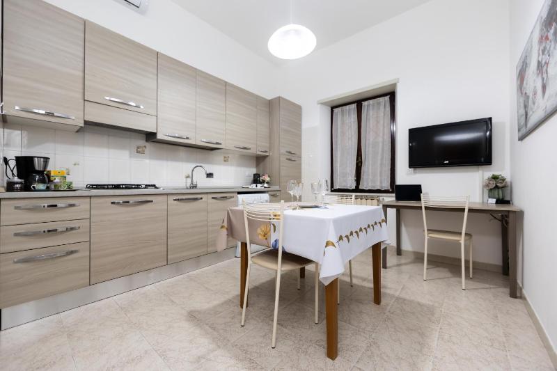 Diana Home - image 19