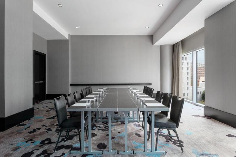Loews Atlanta Hotel - image 6