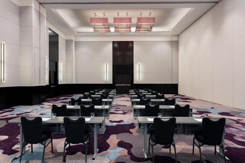 Loews Atlanta Hotel - image 37