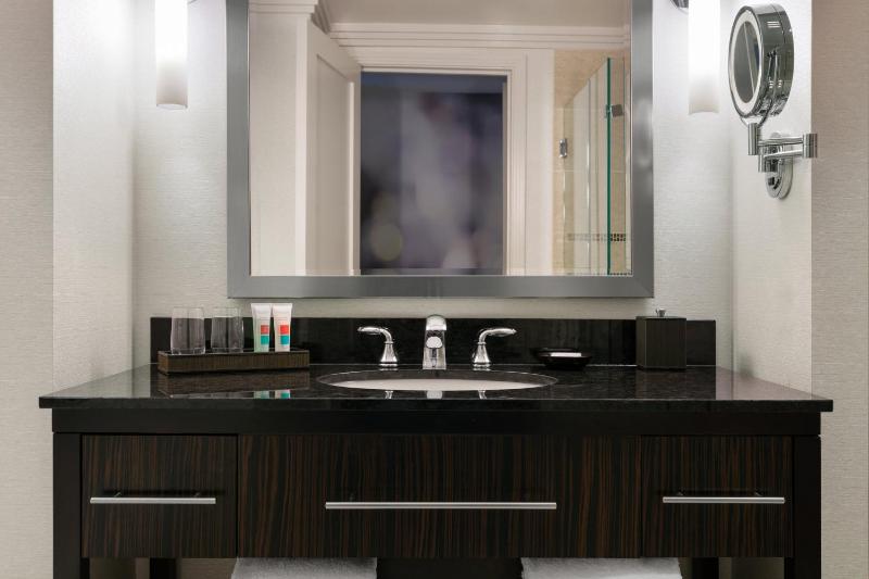 Triple Room image 2