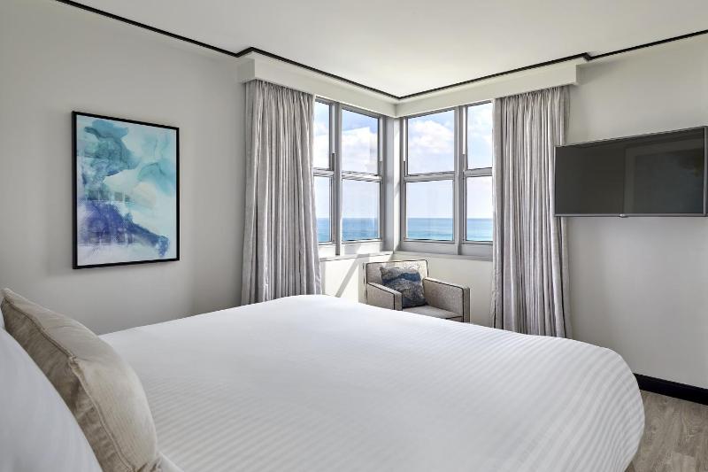 Junior Suite with Ocean View and Balcony
