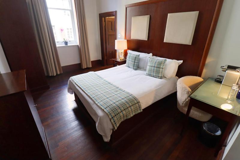 Classic Double Room - Main Building image 4