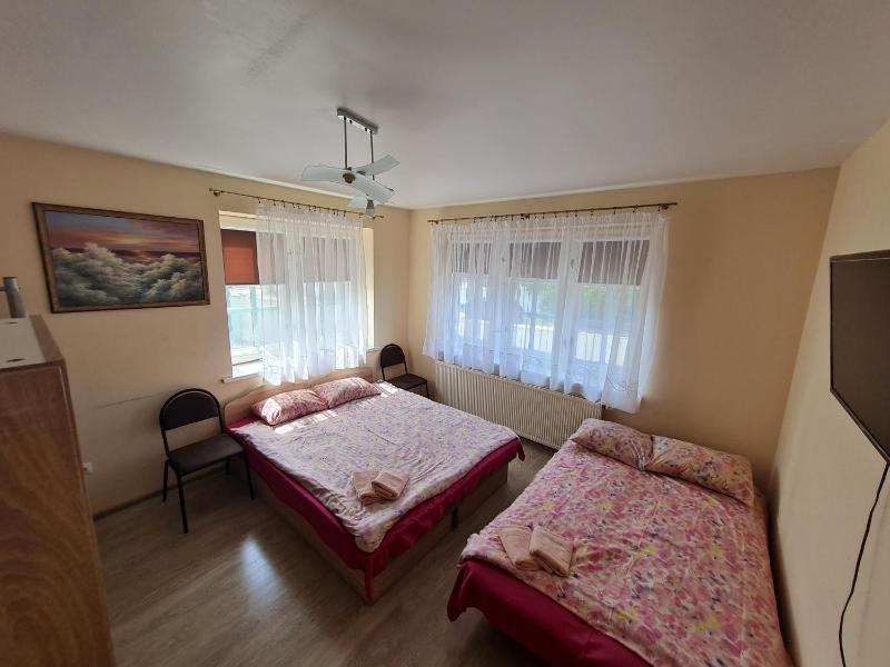 Little Amber Apartments - image 25