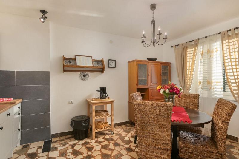 Apartments Kate - image 9