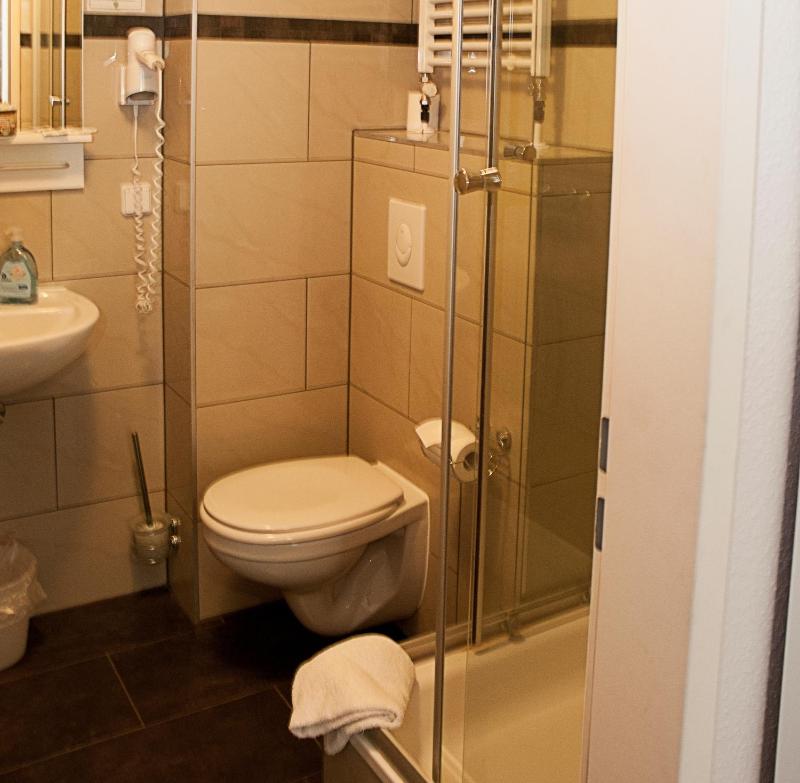 Single Room image 2